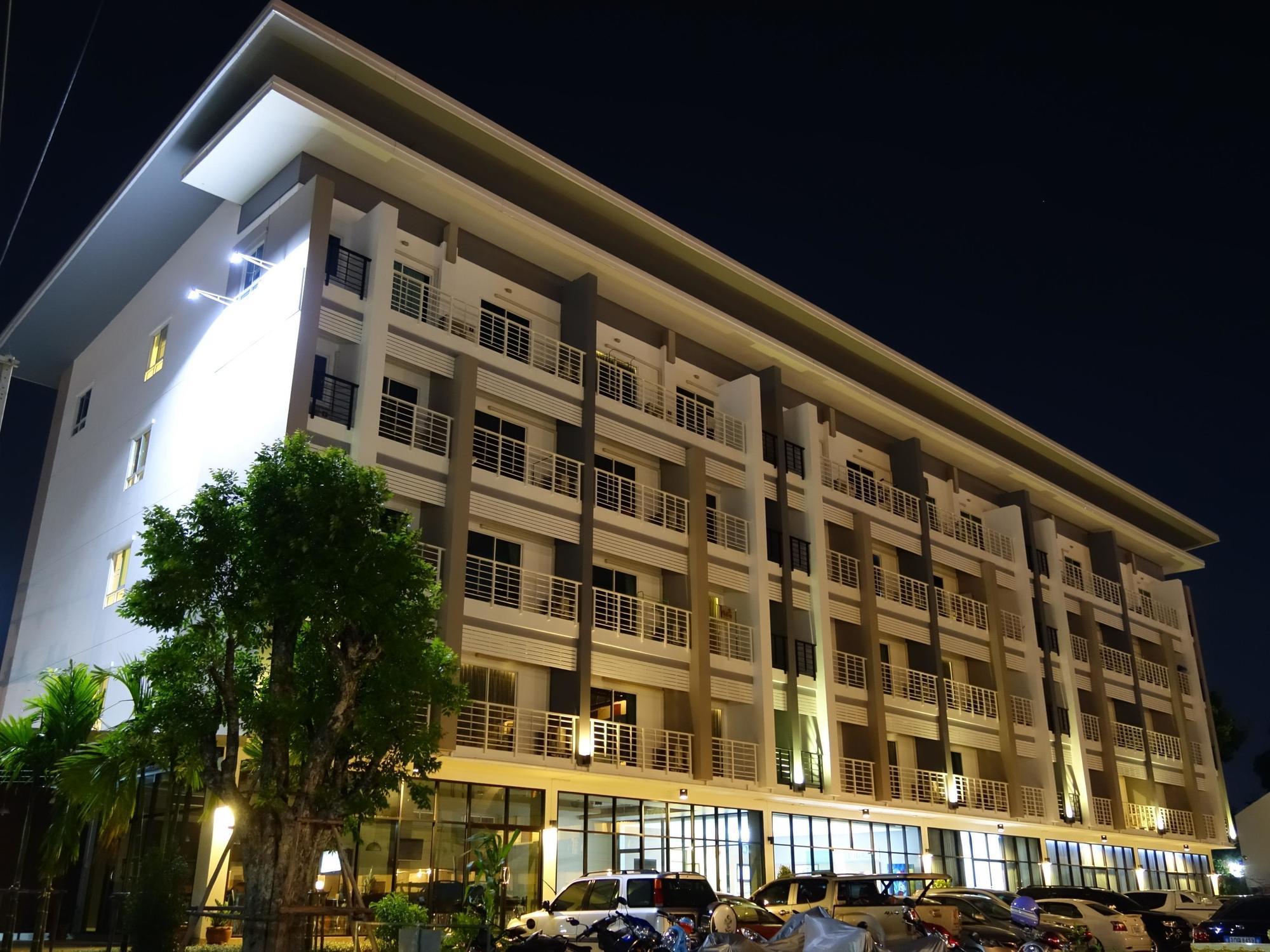 U Place Korat Nakhonratchasima Dış mekan fotoğraf