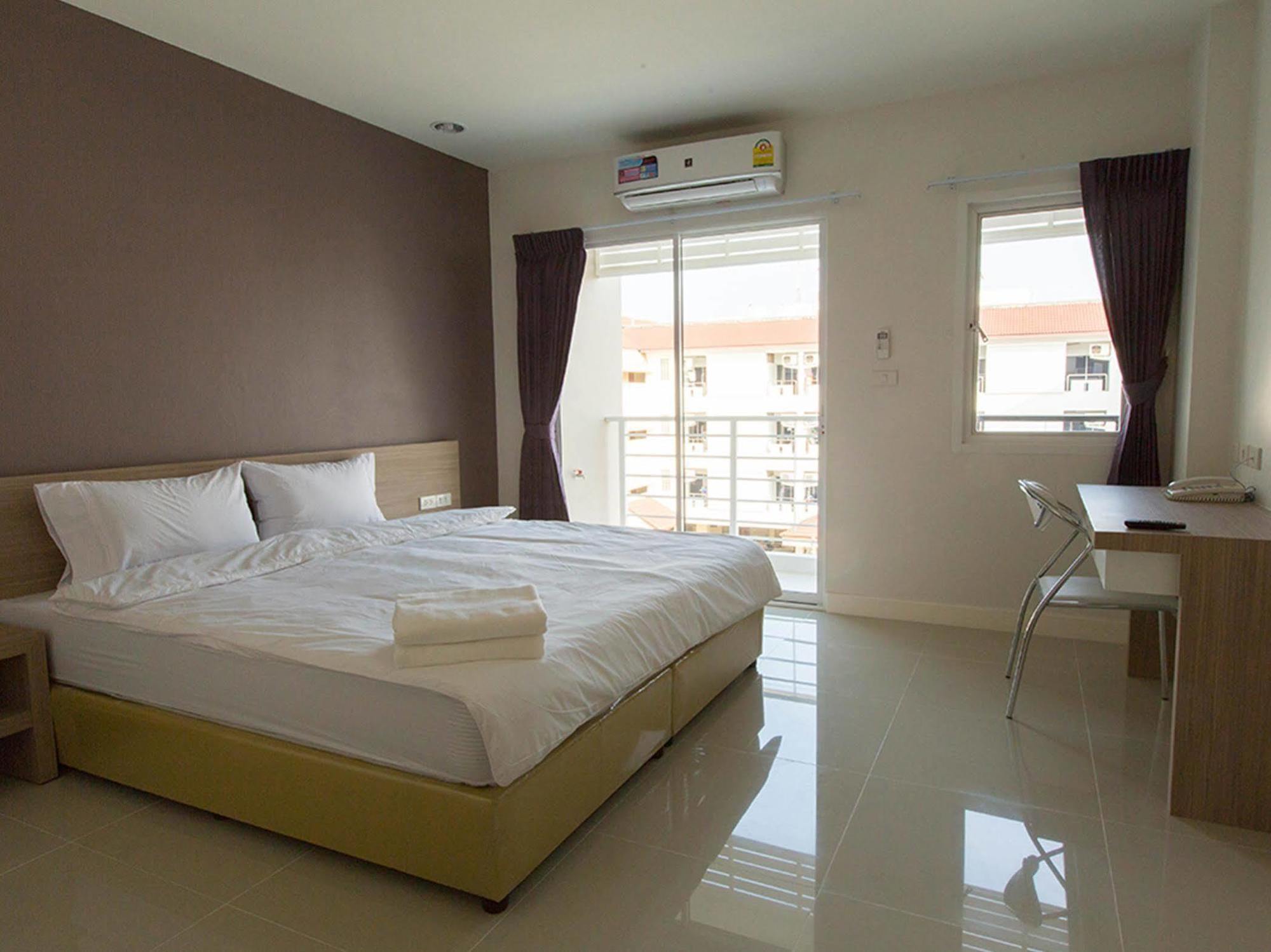 U Place Korat Nakhonratchasima Dış mekan fotoğraf